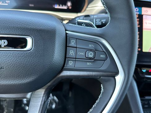 New 2026 Jeep Grand Cherokee L 2WD image 27