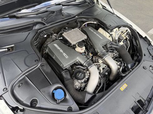 Used 2015 Mercedes-Benz S 63 AMG 4MATIC Coupe image 32