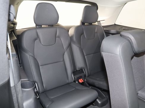 Used 2025 Volvo XC90 B5 Plus w/ Protection Package Premier image 14