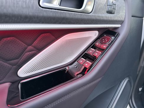 New 2026 Ford Explorer Platinum w/ LUX Leather Package image 23