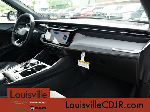 New 2026 Jeep Cherokee Laredo AWD/4WD image 30