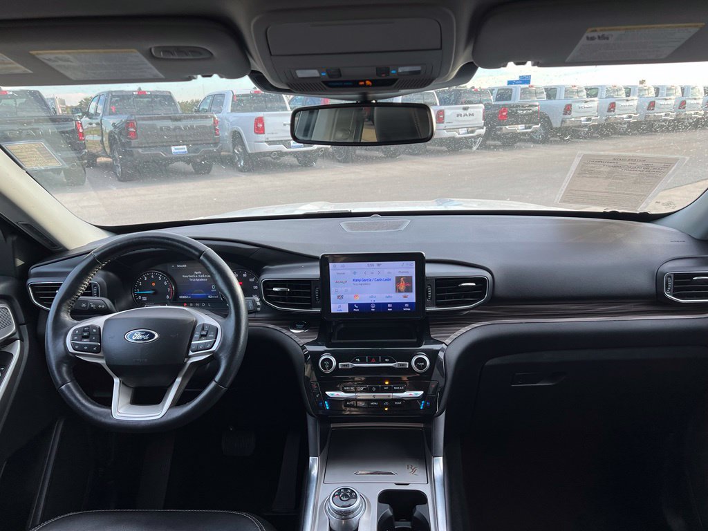 Used 2023 Ford Explorer Limited AWD/4WD image 27
