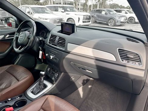 Used 2017 Audi Q3 2.0T Premium image 29