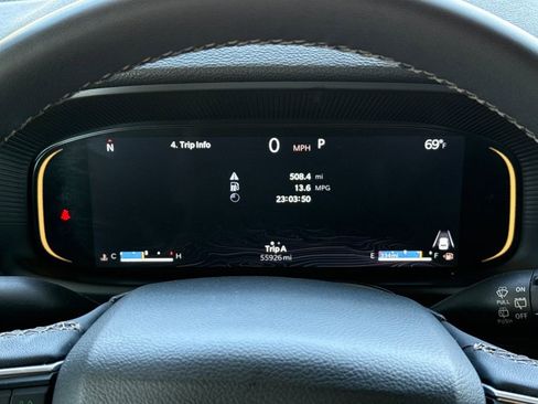 Used 2024 Jeep Wagoneer L Series II w/ Flexible Seating Group image 39