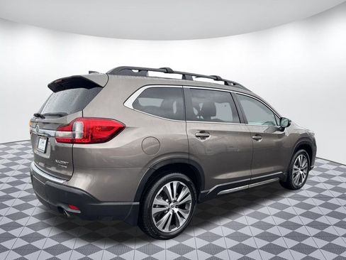 Used 2022 Subaru Ascent Limited w/ Technology Package image 7