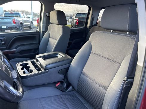 Used 2018 GMC Sierra 1500 SLE w/ SLE Value Package image 9