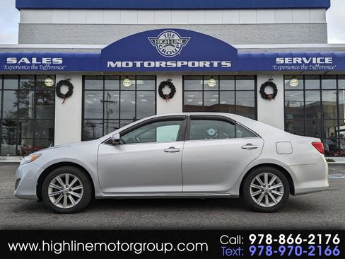 Used 2014 Toyota Camry XLE image 1