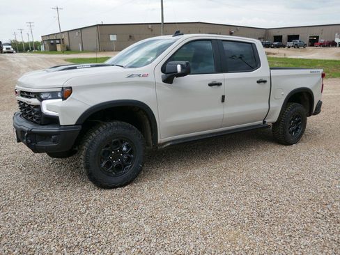 New 2026 Chevrolet Silverado 1500 ZR2 w/ ZR2 Bison Edition AWD/4WD image 8