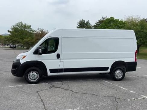 Used 2026 RAM ProMaster 2500 w/ Convenience Group FWD image 40