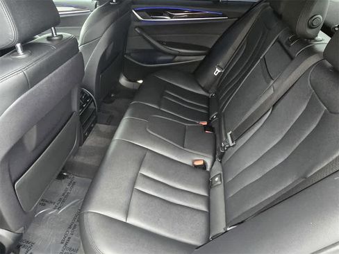 Used 2019 BMW 530i w/ Convenience Package image 14