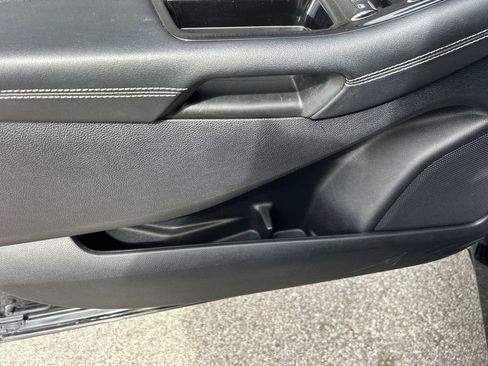 Used 2019 Ford Edge Titanium w/ Equipment Group 301A AWD/4WD image 35