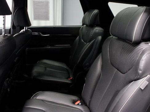 Used 2025 Hyundai Palisade Calligraphy FWD image 23