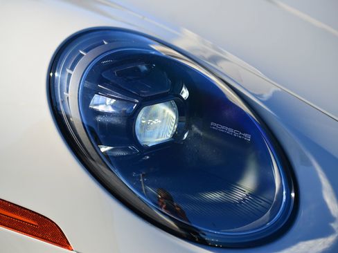 Certified 2024 Porsche 911 Carrera GTS image 11