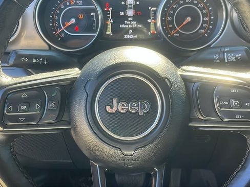 Certified 2022 Jeep Gladiator Sport image 12