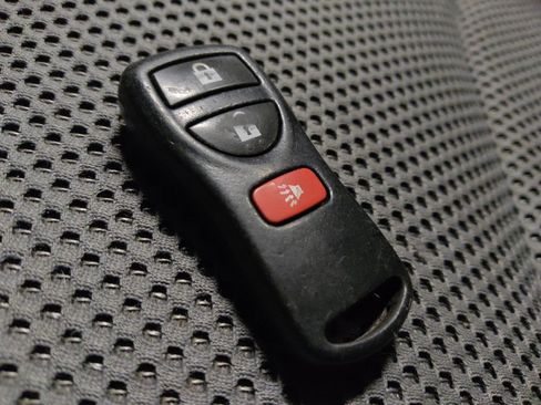 Used 2017 Nissan Frontier SV w/ SV Value Truck Package image 32