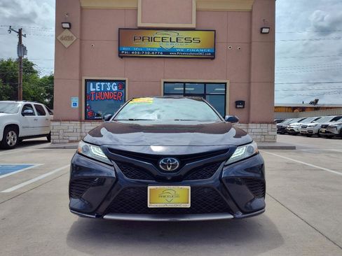 Used 2019 Toyota Camry XSE w/ Driver Assist Package FWD image 9