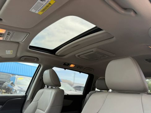 Used 2017 Honda Odyssey EX-L image 25