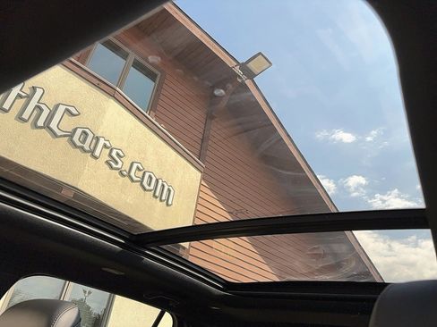 New 2026 Jeep Cherokee Limited AWD/4WD image 32