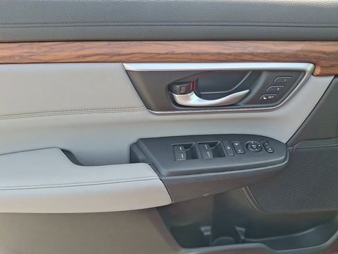 Used 2020 Honda CR-V Touring image 12