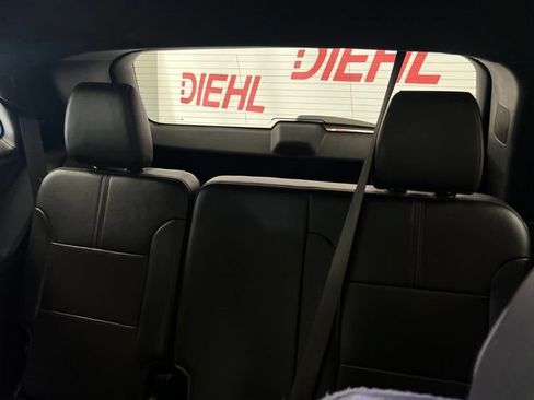 Used 2023 Chevrolet Traverse RS w/ LPO, Floor Liner Package FWD image 18