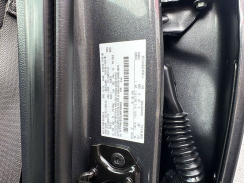 Used 2018 Ford F150 XLT w/ Equipment Group 302A Luxury AWD/4WD image 31