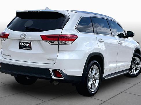 Used 2019 Toyota Highlander Limited FWD image 13