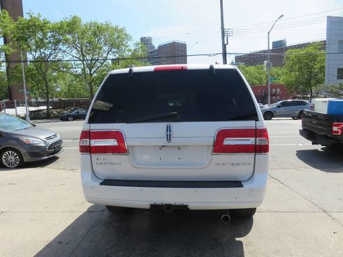 Used 2013 Lincoln Navigator L 4WD w/ HD Trailer Tow Pkg image 8