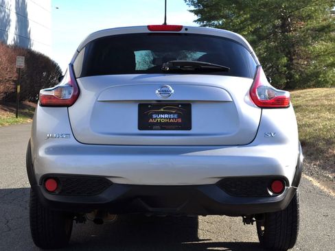 Used 2017 Nissan Juke SV image 4