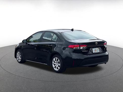 Used 2025 Toyota Corolla LE image 11