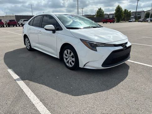 Used 2024 Toyota Corolla LE FWD image 7