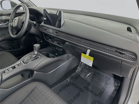 New 2026 Honda HR-V Sport image 26