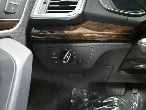 Used 2019 Audi Q5 2.0T Premium Plus w/ Premium Plus Package image 13