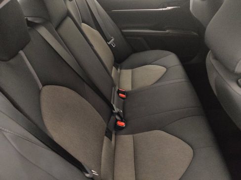 Used 2021 Toyota Camry LE FWD image 19