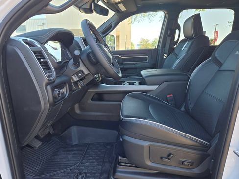 Used 2025 RAM 2500 Laramie AWD/4WD image 9