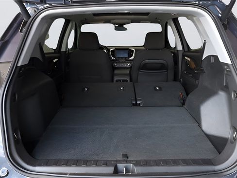 Used 2019 GMC Terrain SLE w/ Driver Convenience Package image 12