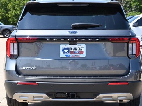 New 2025 Ford Explorer Active w/ Active Comfort Package image 28