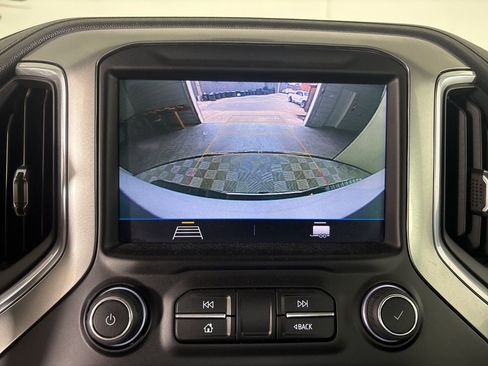 Used 2023 Chevrolet Silverado 2500 LT w/ Convenience Package image 14