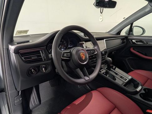 New 2026 Porsche Macan GTS AWD/4WD image 4