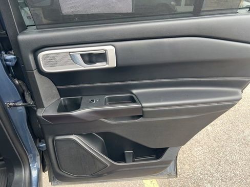 Used 2020 Ford Explorer ST image 25