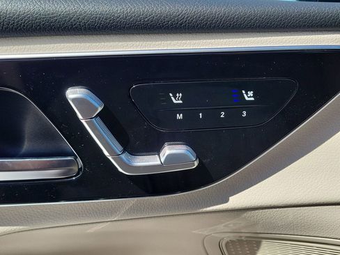 New 2026 Mercedes-Benz GLC 300 image 23