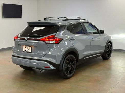 Used 2024 Nissan Kicks SR w/ Exterior Package FWD image 7