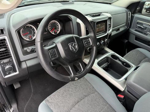 Used 2017 RAM 1500 Classic SLT RWD image 20