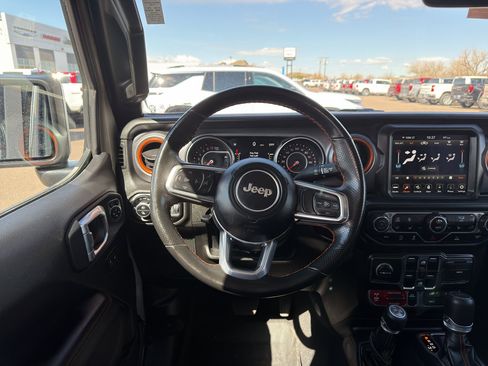 Used 2022 Jeep Gladiator Mojave w/ LED Lighting Group AWD/4WD image 6