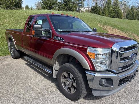 Used 2013 Ford F250 Lariat w/ Lariat Interior Pkg image 2