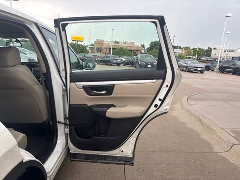 Used 2018 Honda CR-V LX image 24