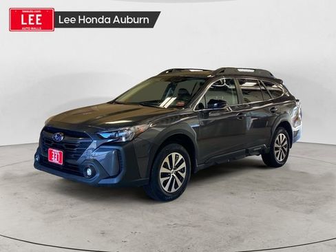 Used 2024 Subaru Outback Premium image 1