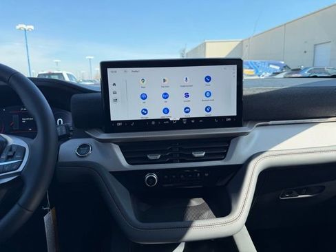 New 2026 Ford Explorer Active AWD/4WD image 17