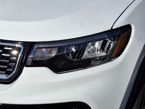 New 2026 Jeep Compass Limited image 4