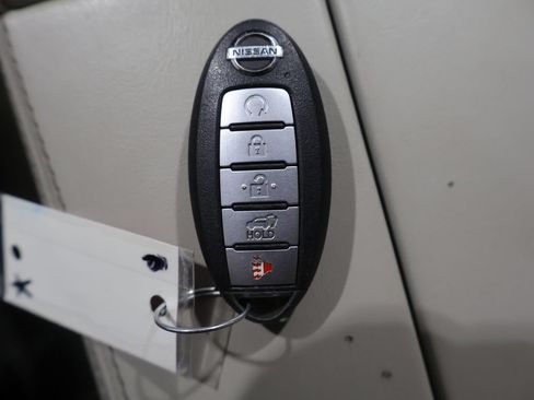 Used 2021 Nissan Rogue SL AWD/4WD image 26