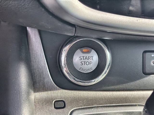 Used 2023 Nissan Murano SV w/ SV Midnight Edition Package FWD image 16
